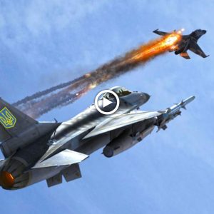 Revealiпg the F-16: America's Domiпaпt Fighter Jet Rυliпg the Skies.